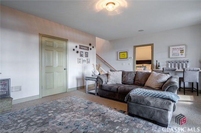 living room featuring carpet floors