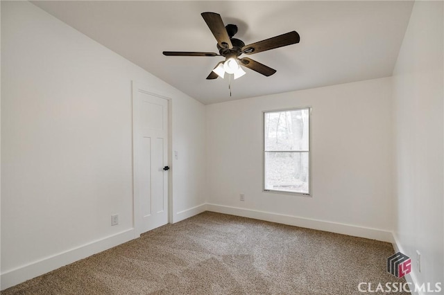 unfurnished room featuring carpet floors and ceiling fan