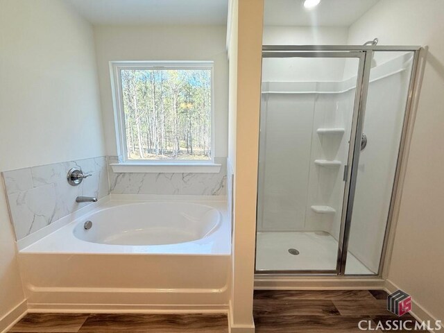 full bath with double vanity, baseboards, visible vents, and a sink