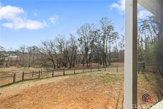 view of yard featuring a rural view