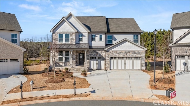 craftsman house featuring a garage