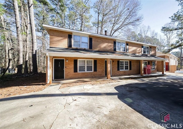 view of front of house with covered porch