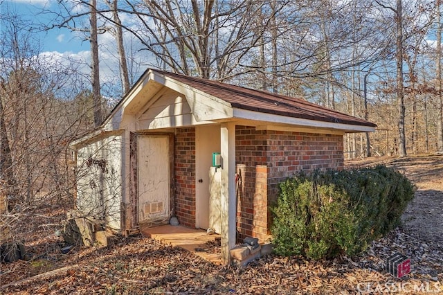 view of outbuilding featuring an outdoor structure