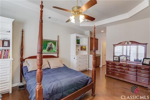6706 Mill Rock Ct, Hoschton, GA 30548 - bathroom featuring a shower stall, tile patterned floors, visible vents, and a sink