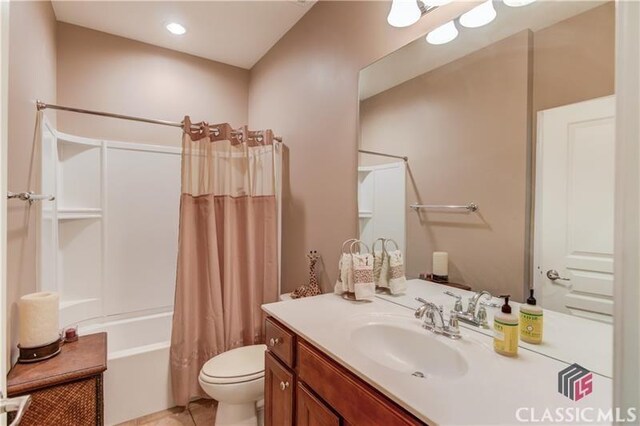6706 Mill Rock Ct, Hoschton, GA 30548 - carpeted empty room featuring baseboards, a ceiling fan, and visible vents