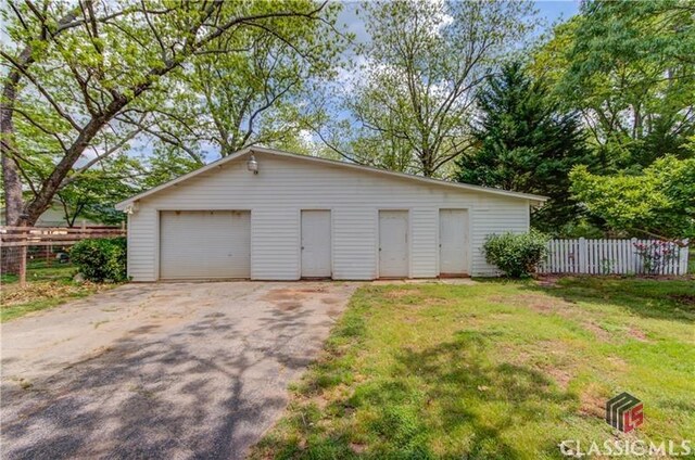 362 Sims St, Maysville, GA 30558