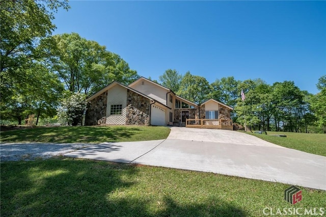 749 Diamond Hill Colbert Rd, Colbert, GA 30628 - view of front of property with a front yard, driveway, and stone siding