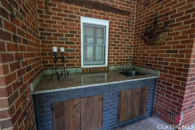 1130 Latham Dr, Watkinsville, GA 30677 - entrance to property featuring a sink and brick siding