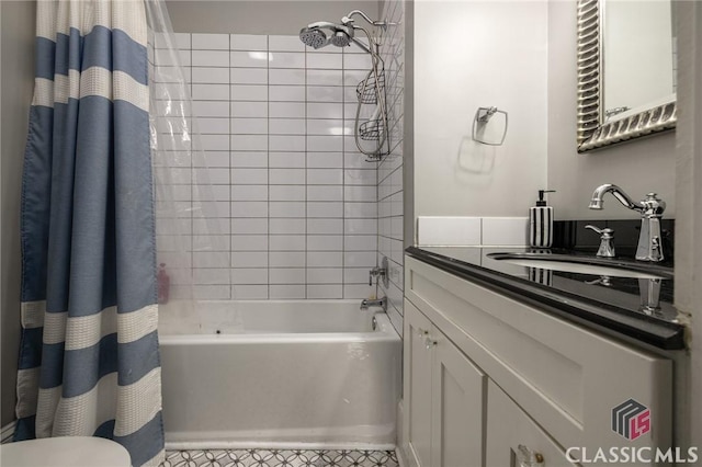 172 N Second St, Madison, GA 30650 - full bath featuring shower / bath combination with curtain, vanity, and toilet