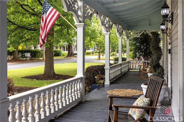 172 N Second St, Madison, GA 30650 - wooden terrace with a porch