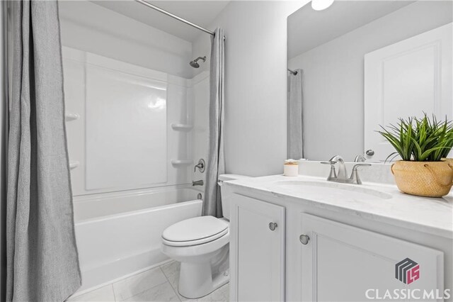 132 Water Oak Way, Crawford, GA 30630 - bathroom with toilet, vanity, and shower / bath combination with curtain