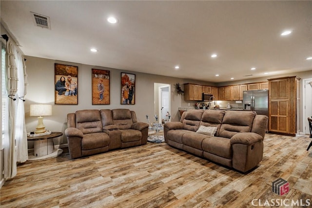 2100 New Hope Church Rd, Comer, GA 30629 - living room featuring recessed lighting, light wood finished floors, and baseboards