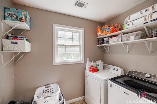 2100 New Hope Church Rd, Comer, GA 30629 - laundry area featuring washing machine and clothes dryer and baseboards