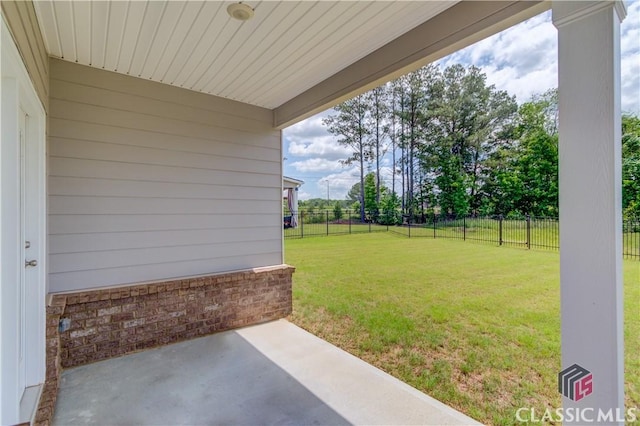 334 Pepin Ct, Hoschton, GA 30548 - view of yard with a patio