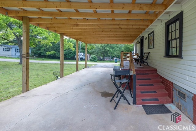 99 Hickory St, Commerce, GA 30529 - view of patio