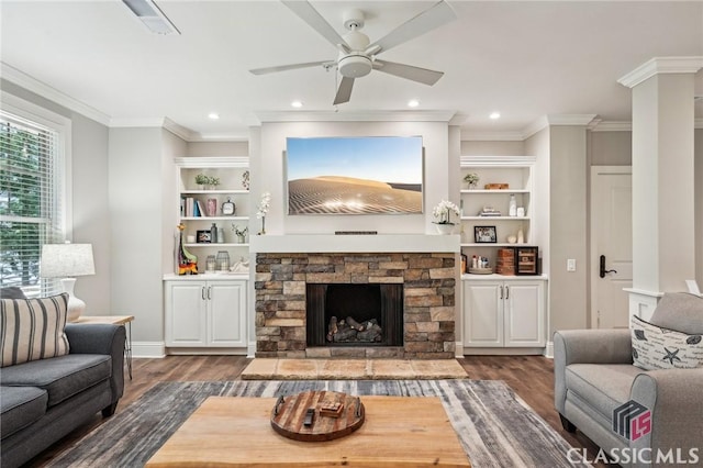 1050 Tailwater Unit A, Greensboro, GA 30642 - living room featuring wood finished floors, ceiling fan, a fireplace, recessed lighting, and baseboards