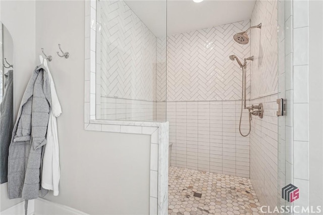 1170 Broadpoint Dr, Greensboro, GA 30642 - bathroom with a tile shower