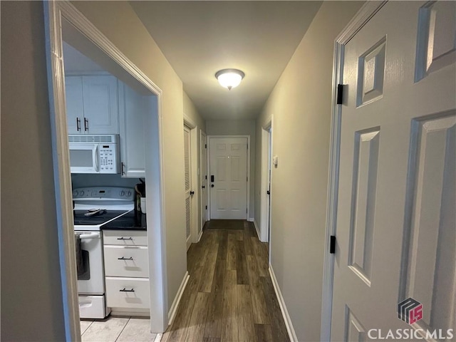 2165 Milledge Dr S, Athens, GA 30605 - hall with baseboards and light wood-type flooring