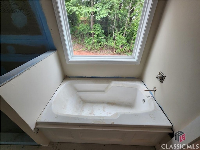 355 Discovery Trl, Athens, GA 30605 - bathroom featuring a bath