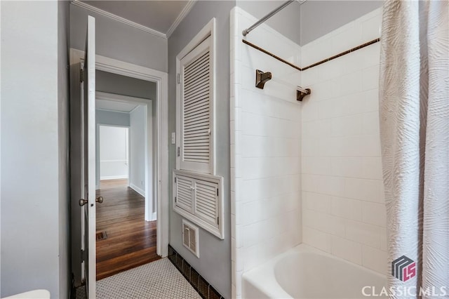 170 Stanton, Athens, GA 30606 - full bath with crown molding and shower / tub combo