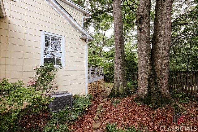 170 Stanton, Athens, GA 30606 - view of property exterior featuring central AC