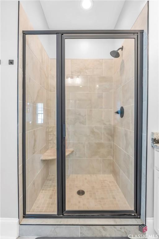 1810 Willow Creek Dr, Watkinsville, GA 30677 - bathroom featuring a shower stall