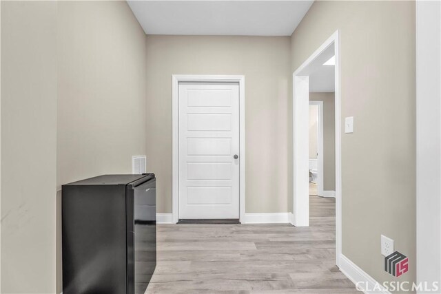 1810 Willow Creek Dr, Watkinsville, GA 30677 - corridor with light wood finished floors and baseboards