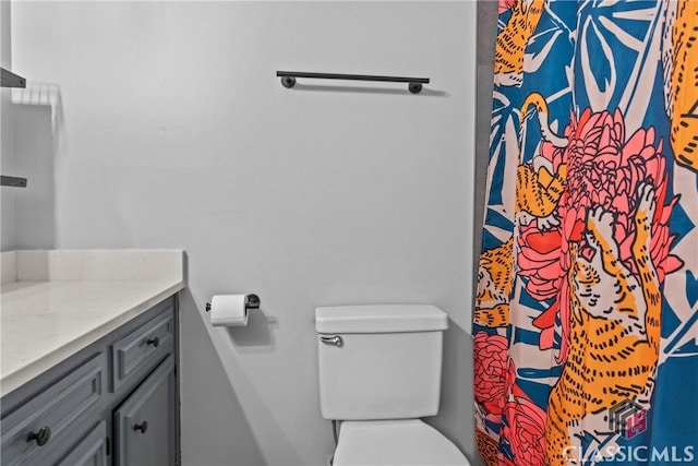 161 Pinecrest Ter, Athens, GA 30606 - full bathroom with vanity, toilet, and curtained shower