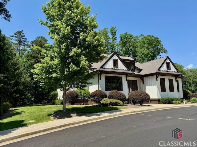 64 Charter Oak Dr, Athens, GA 30607 - modern farmhouse with a front yard