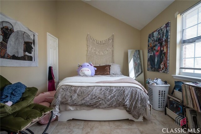 2165 S Milledge Ave Unit F4, Athens, GA 30605 - bedroom featuring lofted ceiling
