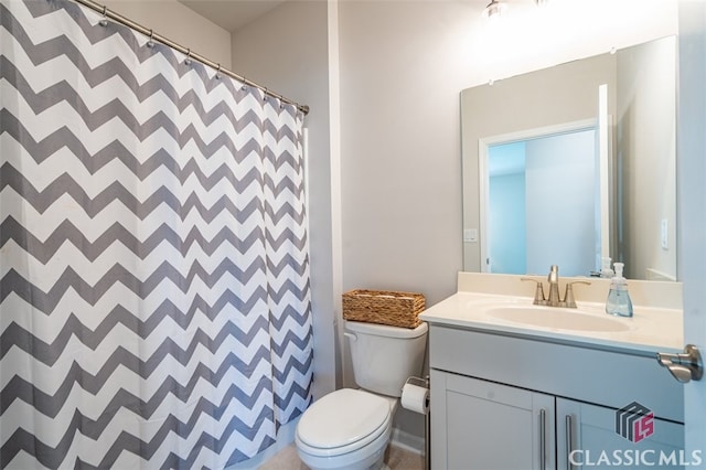 1260 Starboard Way, Greensboro, GA 30642 - bathroom with vanity and a shower with curtain
