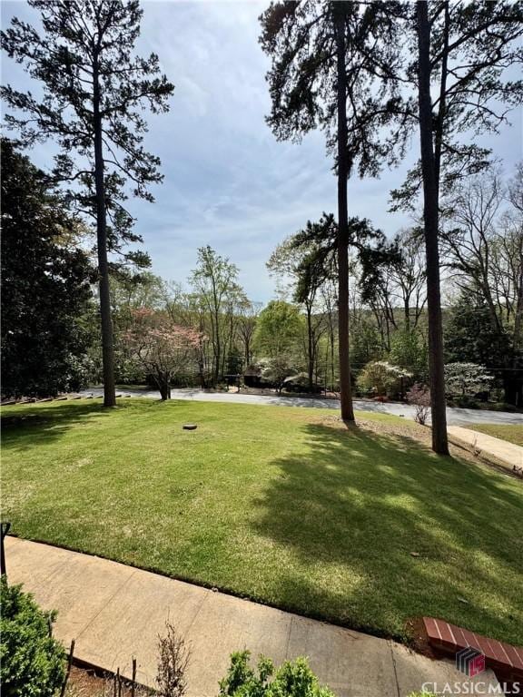 270 Riverhill Dr, Athens, GA 30606 - view of home's community with a lawn
