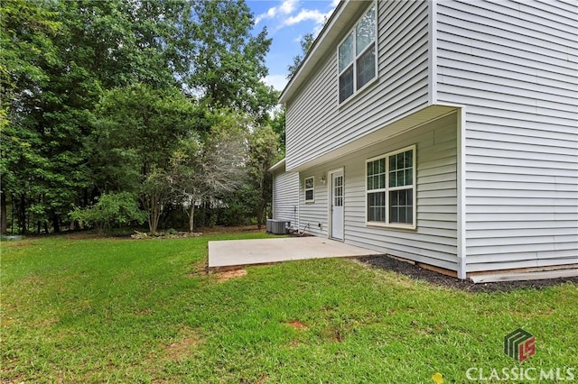 255 Twin Creek Shrs, Athens, GA 30605 - view of green lawn featuring a patio