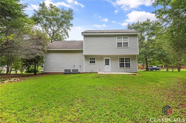 255 Twin Creek Shrs, Athens, GA 30605 - rear view of property featuring a yard and a patio area