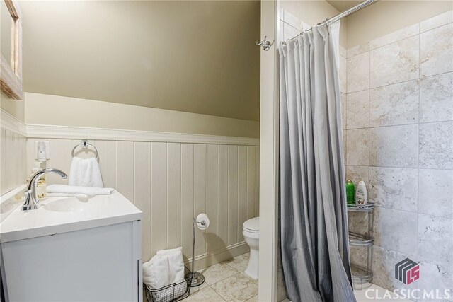 1640 Madison Ct, Bogart, GA 30622 - full bath with vanity, a tile shower, and tile patterned floors