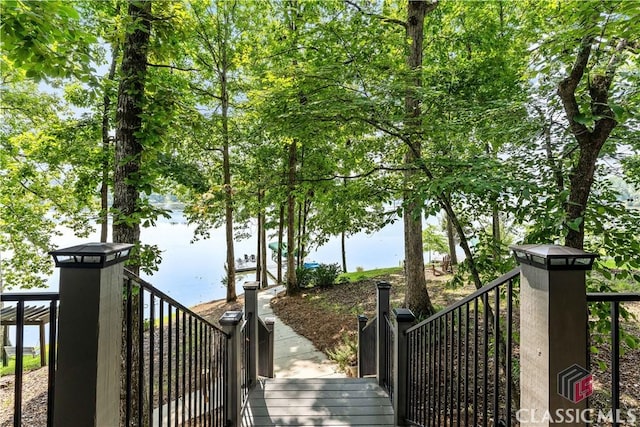 2061 Sugar Creek Trl, Buckhead, GA 30625 - gate featuring a water view