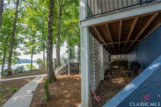 2061 Sugar Creek Trl, Buckhead, GA 30625 - exterior view of stairs