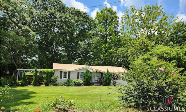 4660 Fairplay Rd, Madison, GA 30650 - view of front of house with a front lawn