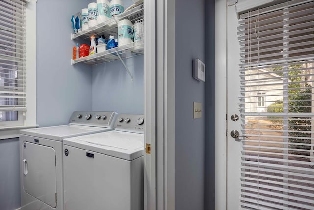 316 Birch Ln, Pine Mountain, GA 31822 - laundry area featuring washing machine and clothes dryer