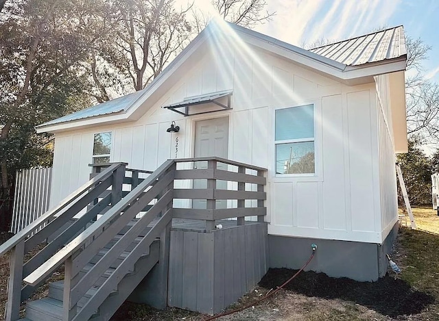 6231 Lynridge Ave, Columbus, GA 31909 - rear view of property featuring metal roof and board and batten siding