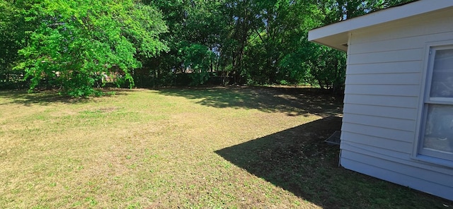 1526 Barcelona Dr, Columbus, GA 31907 - view of yard