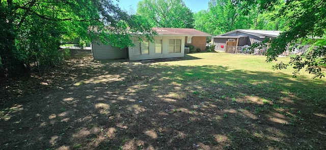 1526 Barcelona Dr, Columbus, GA 31907 - view of yard featuring fence
