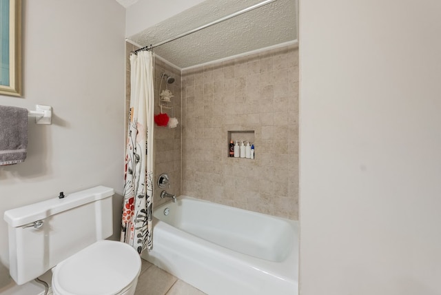 438 Newport Pl, Columbus, GA 31904 - bathroom with shower / tub combo with curtain, toilet, and a textured ceiling