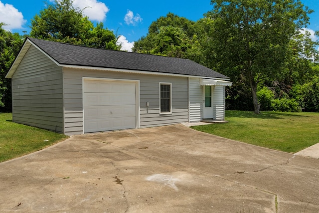 1712 39th St, Phenix City, AL 36867 - view of front of property featuring driveway, a front lawn, and roof with shingles