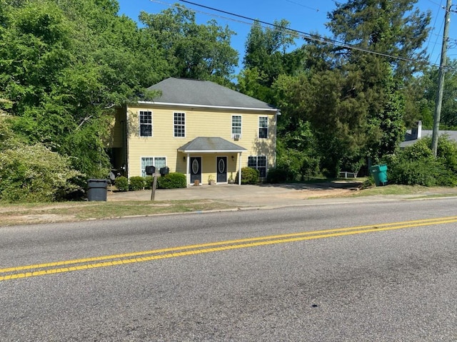 view of front of house