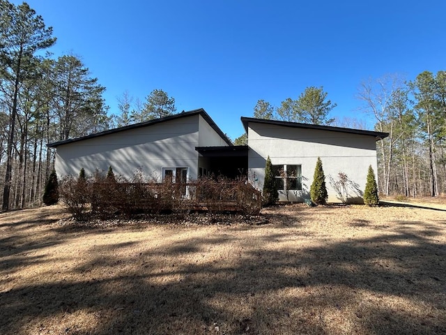 view of side of property