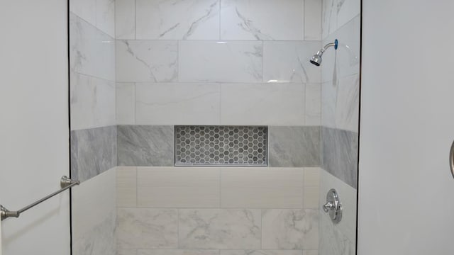 2830 N Lumpkin Rd, Columbus, GA 31903 - full bath with a tile shower