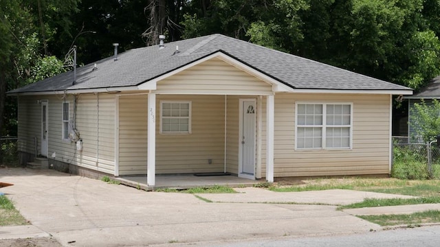 2830 N Lumpkin Rd, Columbus, GA 31903 - bungalow-style home with roof with shingles