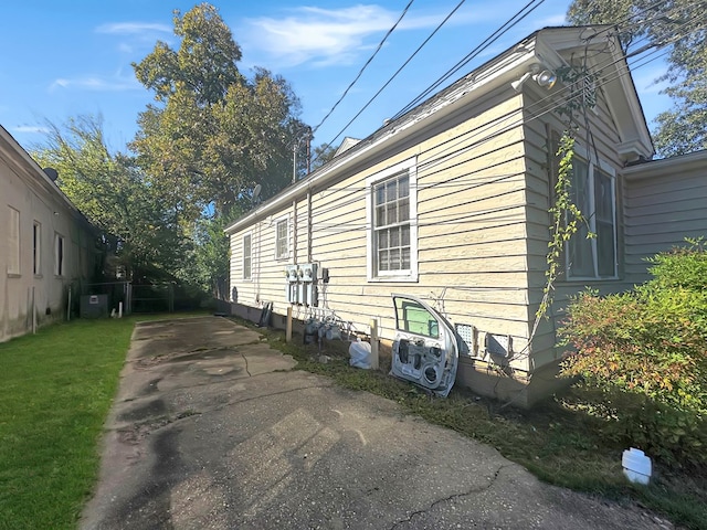 view of side of property