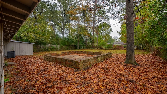 view of yard featuring central AC